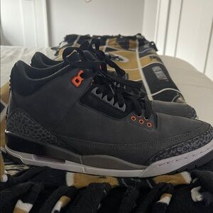 Air Jordan 3 Fear 2023 size 8.5 Preowned